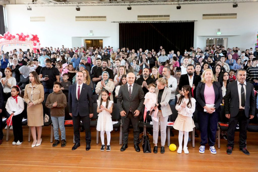 Essen Başkonsolosluğu’ndan unutulmaz 23 Nisan etkinliği 1 essen 23Nisan kutlama 6