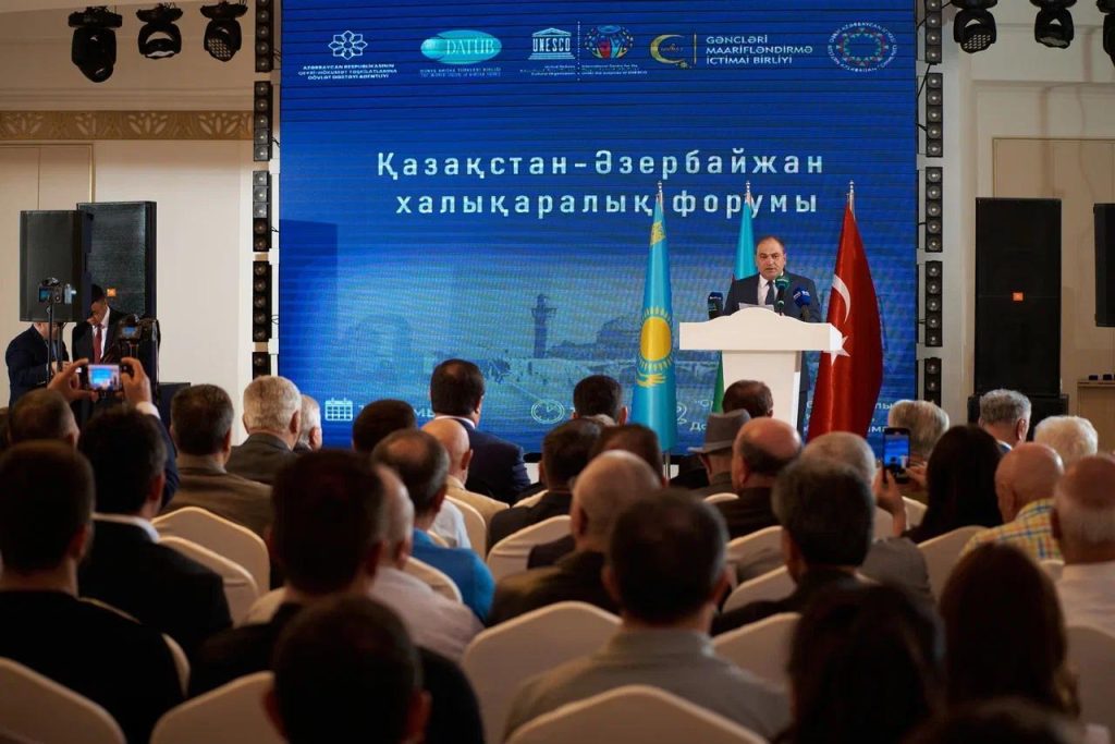 Haydar Aliyev’in mirası Almatı’da anıldı 12 Almati9