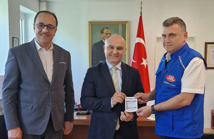 Essen Başkonsolosu Aydın, vekalet ile kurban kesimi kampanyasına destek verdi 1 essen kurban 1