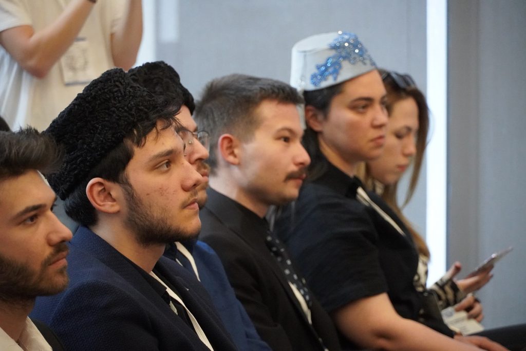 YTB, Kırım Tatar Gençlik Kurultayı'na ev sahipliği yaptı 16 ytb kirim tatar kurultay1