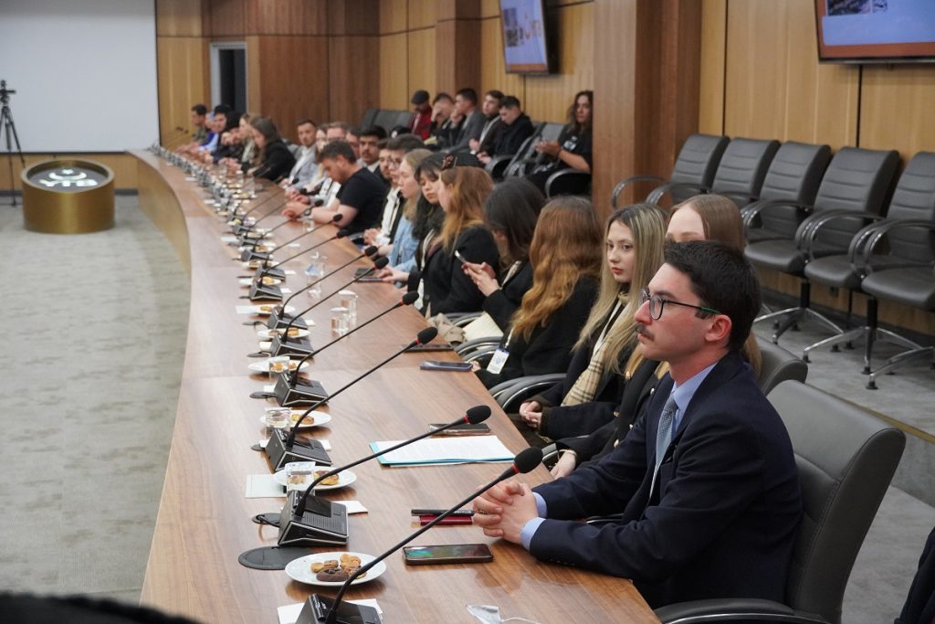 YTB, Kırım Tatar Gençlik Kurultayı'na ev sahipliği yaptı 15 ytb kirim tatar kurultay4