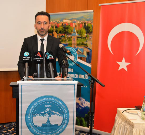 Avukat İsmet Özkara’dan Avrupa'da aile birleşimini kolaylaştıracak hukuki girişim 9 Avukat ismet ozkara 1