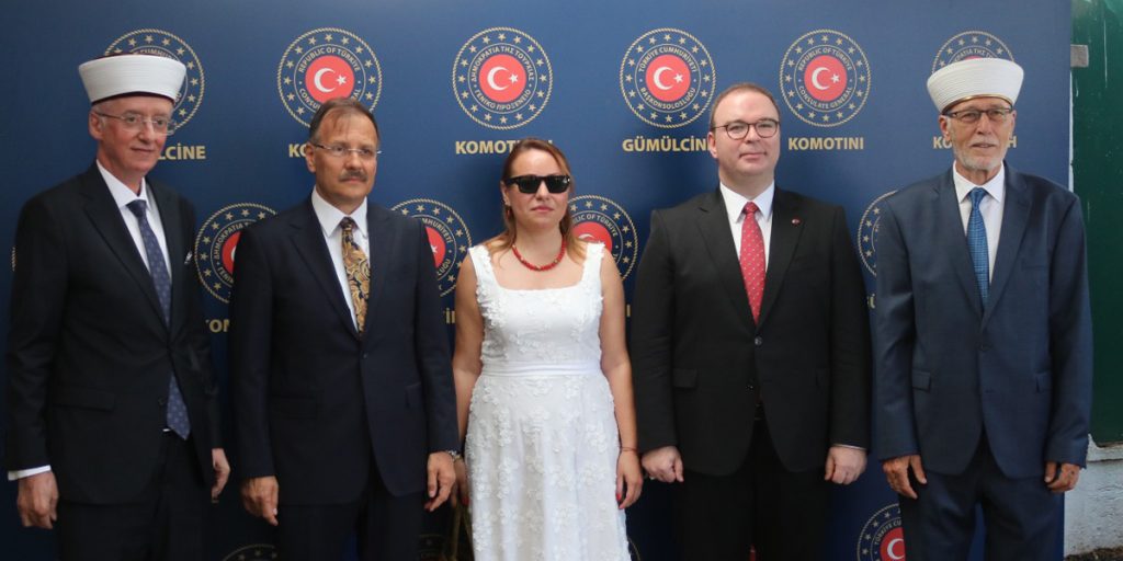 Gümülcine’de bayramlaşma törenine yoğun katılım 1 bgumulcuni bayramlasma3