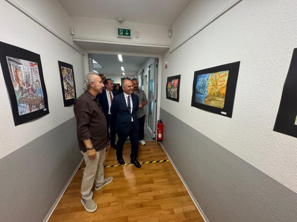 Essen Başkonsolosu Aydın: "Sanat, dostluğun en güzel dilidir" 10 essen resim sergisi4