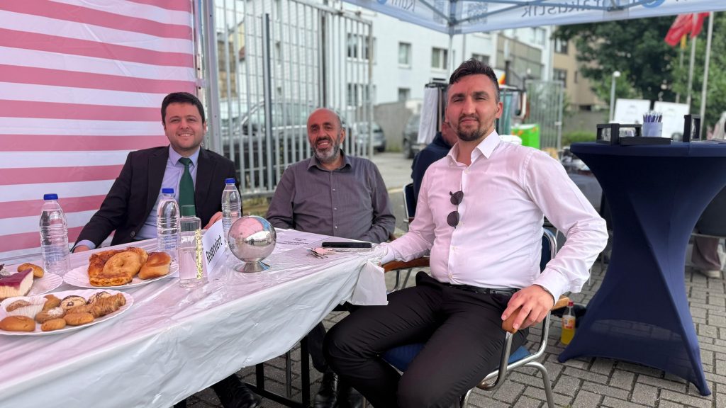 Witten Sultan Ahmet Camii’nde festival havasında kermes 10 witten kermes1