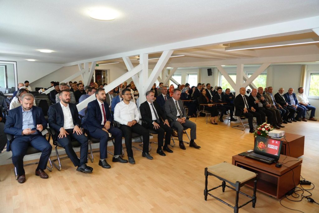 Başkonsolos Aydın: “40 yıllık plan 15 Temmuz’da bozguna uğradı” 16 essen 15Temmuz 8