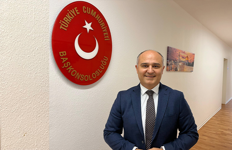 Essen Başkonsolosu Aydın’dan yaz tatiline çıkacak vatandaşlara anlamlı mesaj 9 essen baskonsolos aydin 1