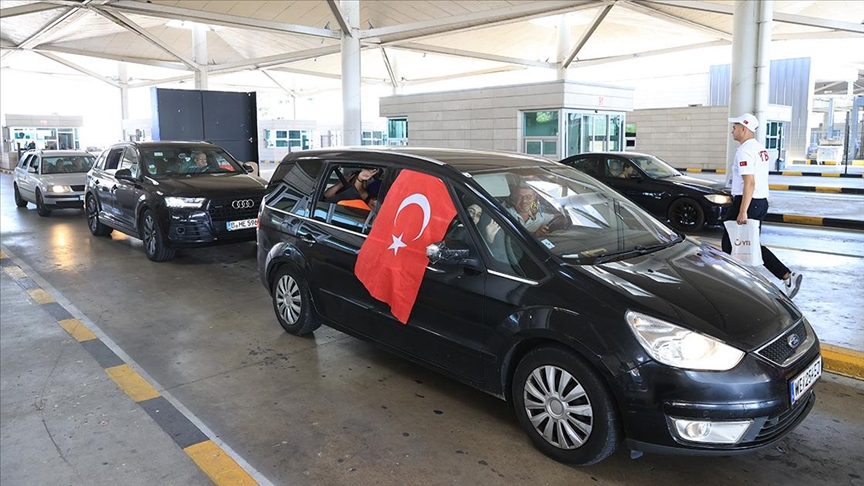 YTB Çalışanları ve Gurbetçiler