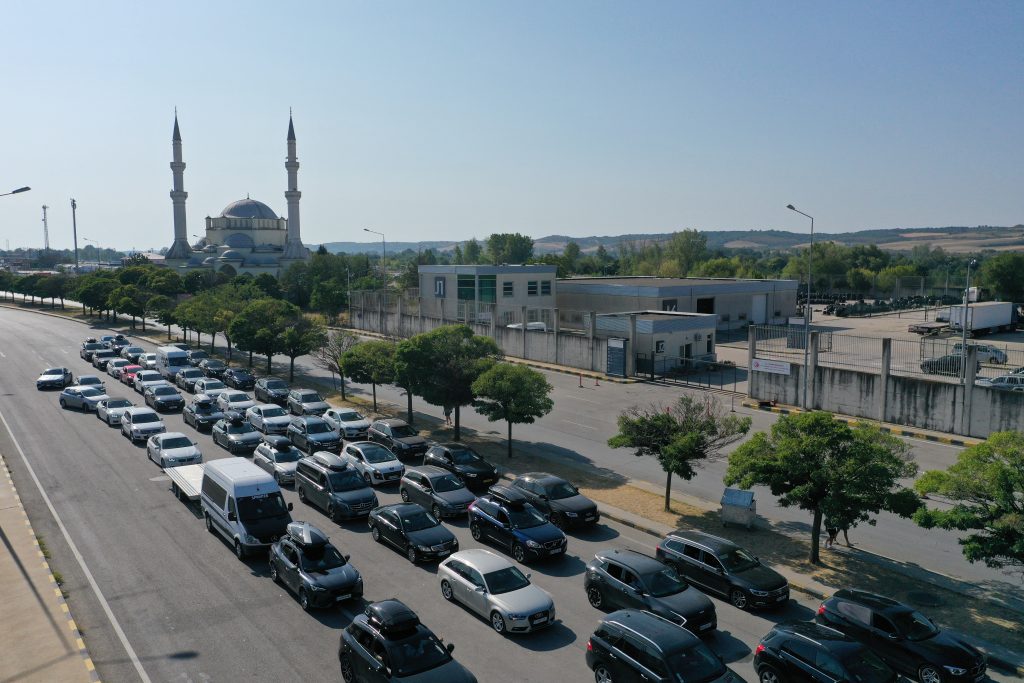 Kapıkule’de duygusal anlar: Yıllık izin yolculuğu başladı 12 kapikule5