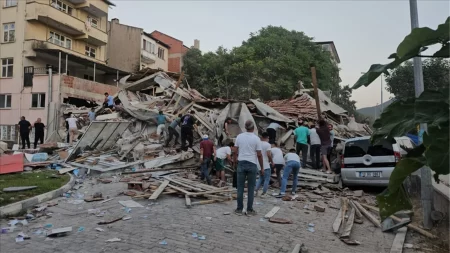 balikesir de 6 1 lik deprem i