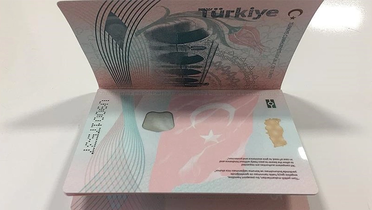 Karadağ, Türk vatandaşlarına vizesiz seyahati yeniden başlattı