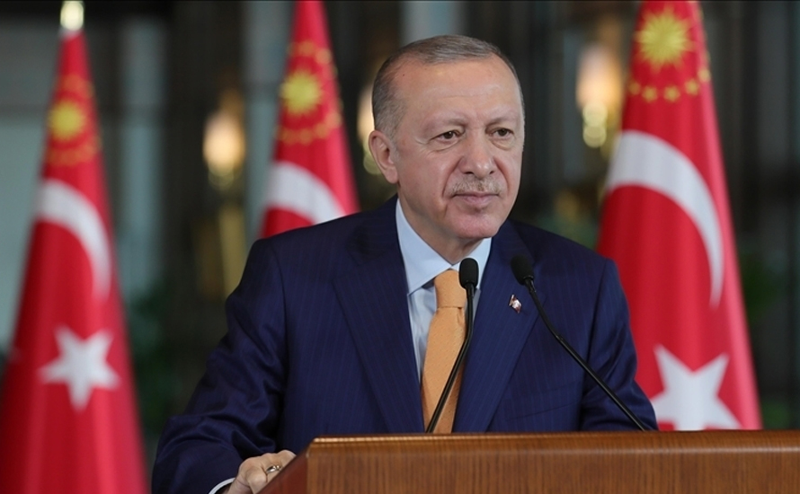 Cumhurbaşkanı Erdoğan'dan Süper Kupa'yı kazanan Fenerbahçe'ye tebrik