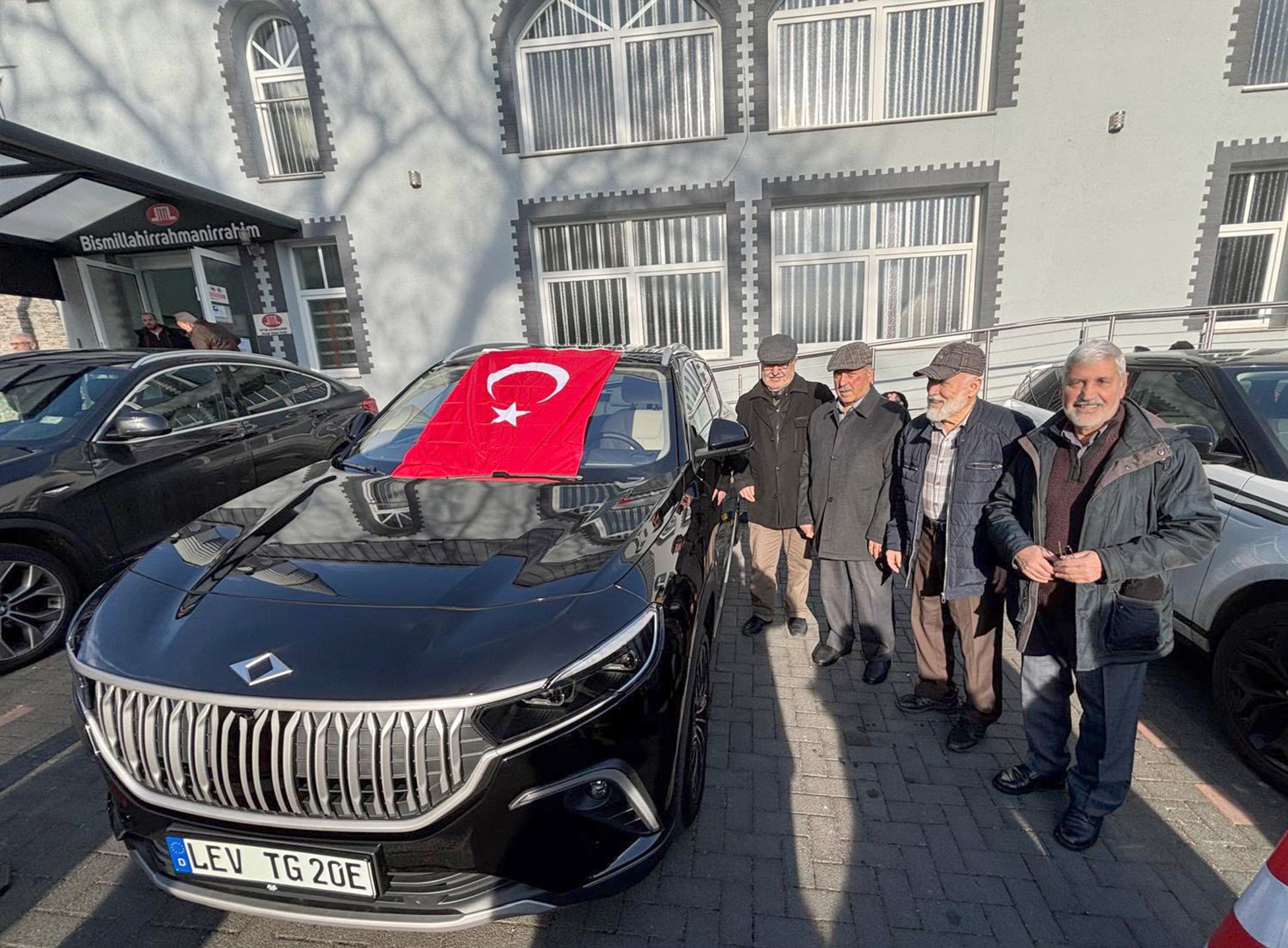 TOGG, Leverkusen’de vatandaşların gözdesi oldu