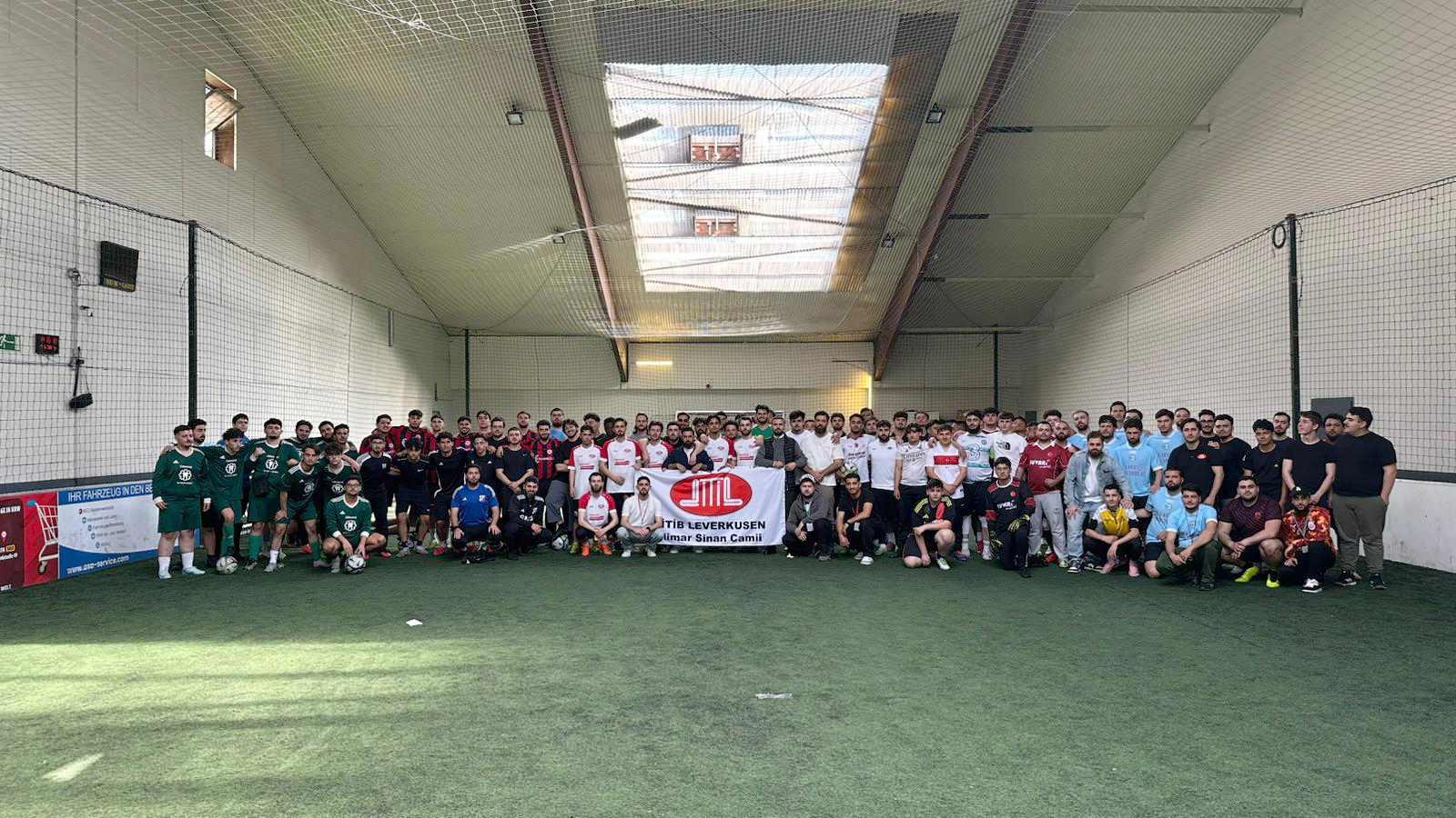 Leverkusen’de futbol turnuvası büyük beğeni topladı