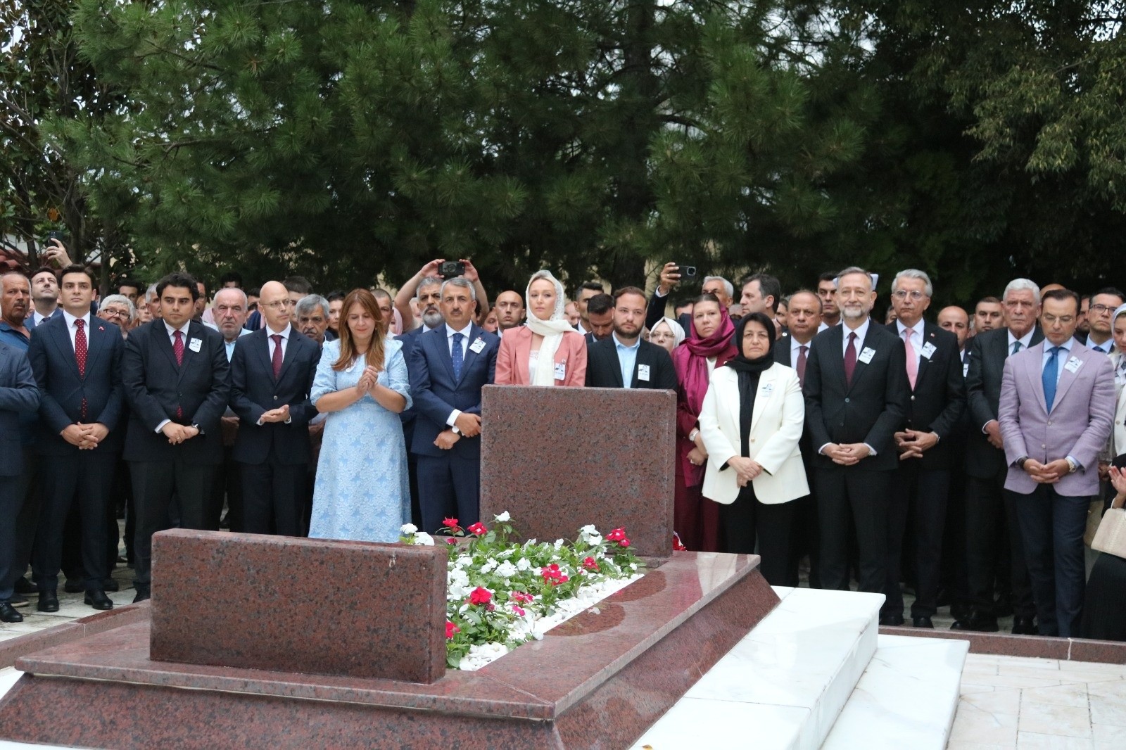 Batı Trakya'nın efsanevi lideri Dr. Sadık Ahmet, Gümülcine'de anıldı