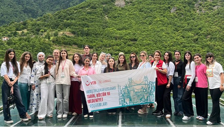 Beş ülkeden gençler YTB programıyla Karadeniz'in kültürel hazinelerini keşfetti