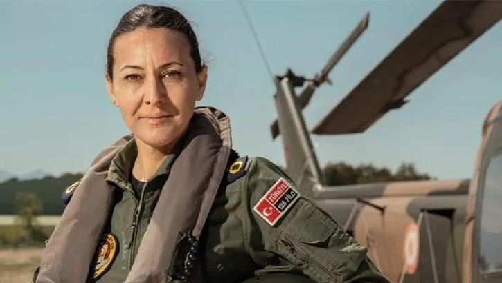 Türk Hava Kuvvetleri'nin İlk Kadın Paşası: Albay Özlem Karapınar Tuğgeneral Oldu