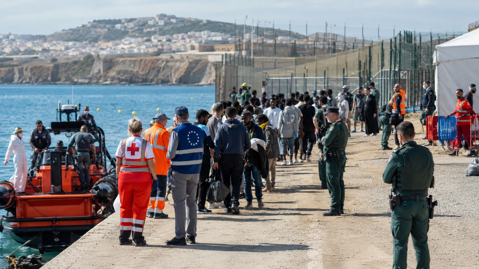 İspanya, Ceuta'daki göç dalgasına karşı AB'den operasyonel destek istiyor