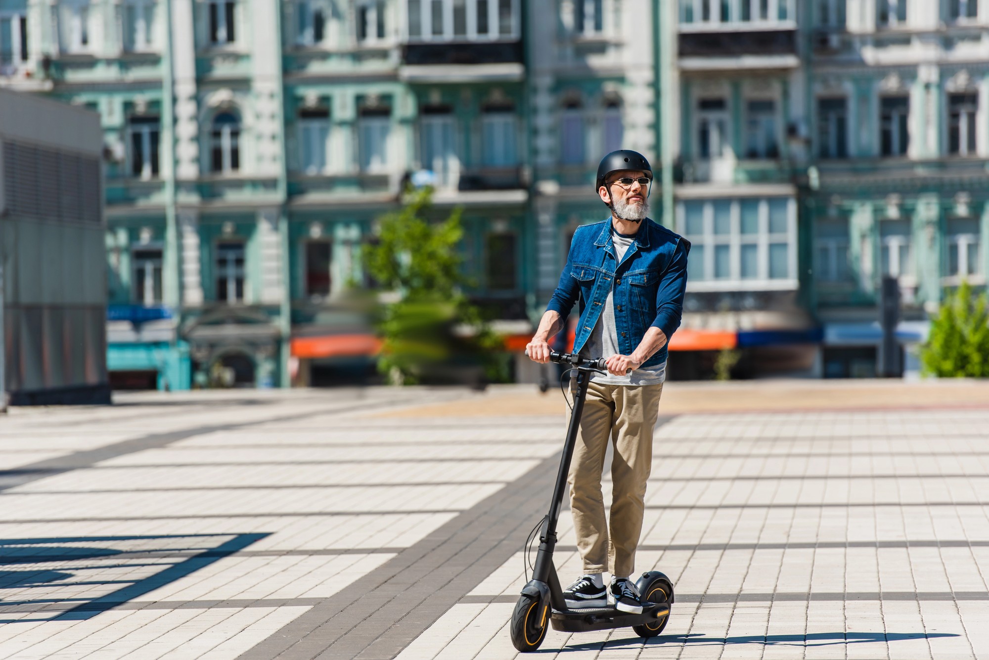 Belçika'da hızlı elektrikli scooterlarda kask zorunlu hale geldi
